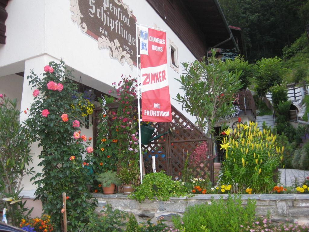 Schipflinger Bed & Breakfast 3*